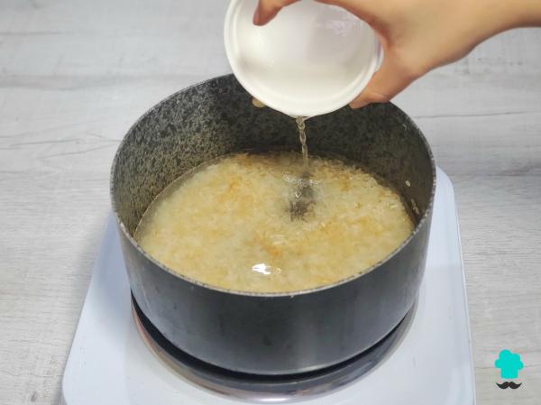 Receta de Arroz con pollo al curry y champiñones: fácil, sabroso y perfecto para tu menú semanal - Paso 8
