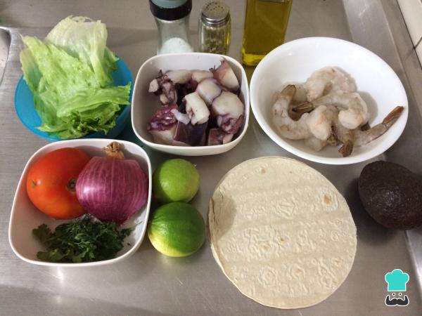 Receta de Tacos de camarón y pulpo - Paso 1