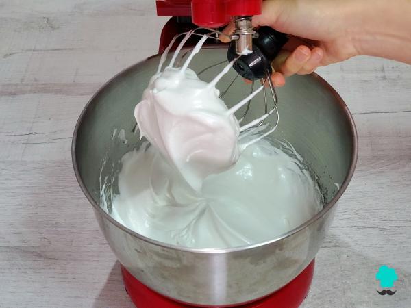 Receta de Tarta Alaska: el postre con helado por dentro y merengue por fuera más delicioso - Paso 5