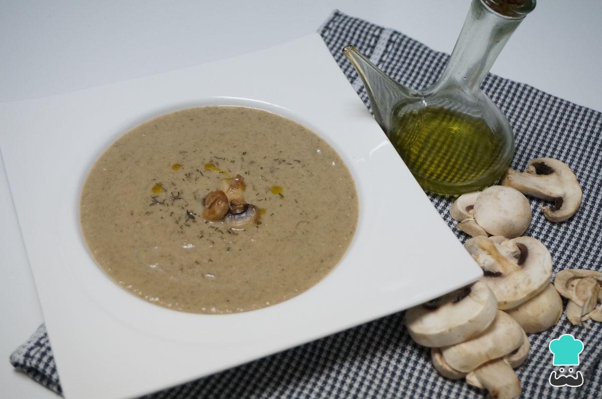 Receta de Crema de champiñones vegana