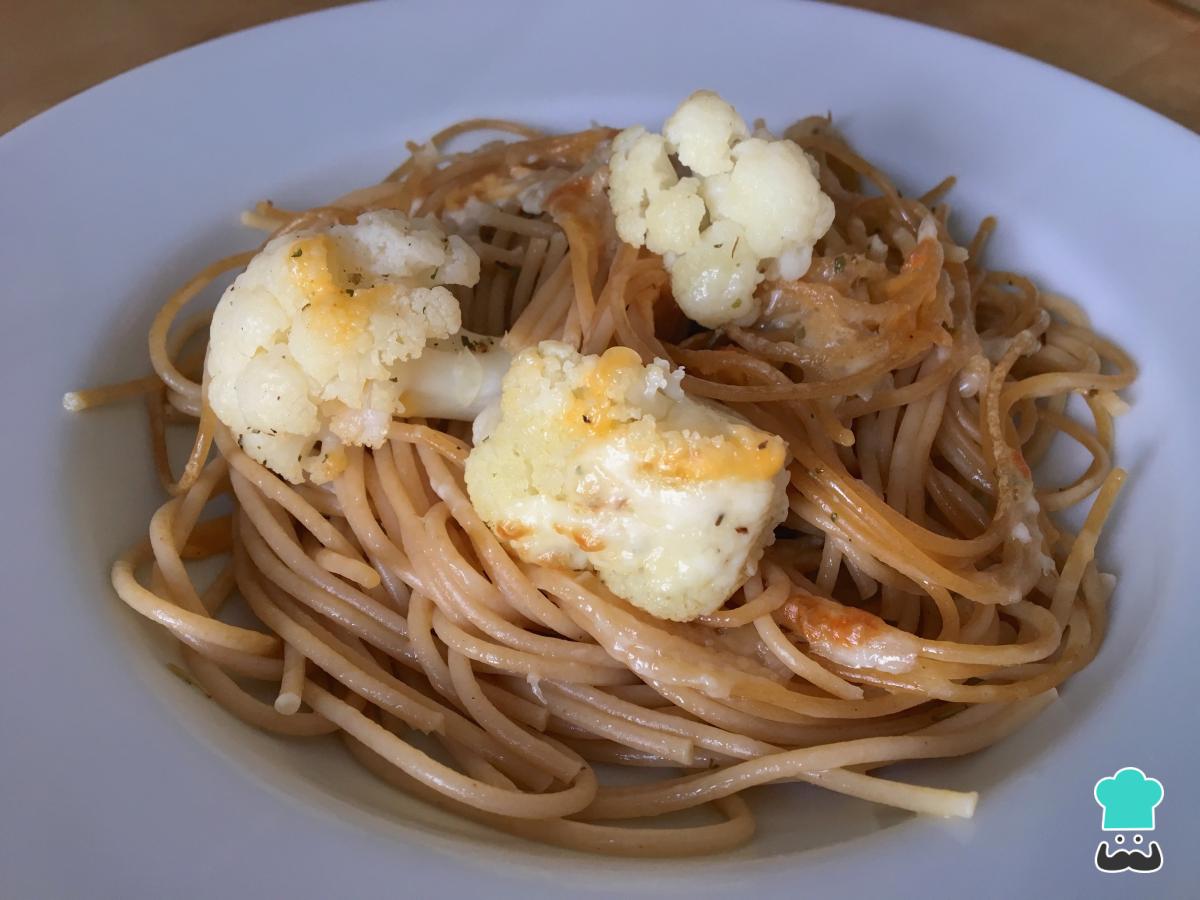 Receta de Pasta con coliflor y queso