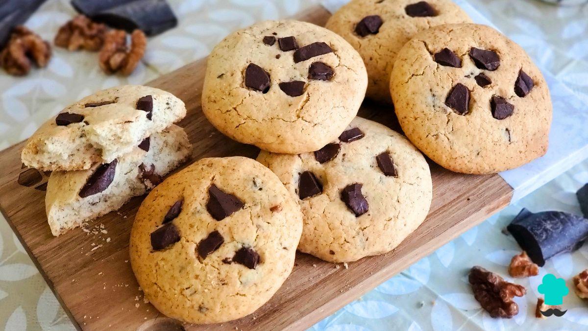 Receta de Cookies americanas sin gluten: el truco definitivo para que queden tiernas por dentro y crujientes por fuera
