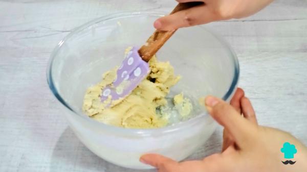 Receta de Cookies americanas sin gluten: el truco definitivo para que queden tiernas por dentro y crujientes por fuera - Paso 4