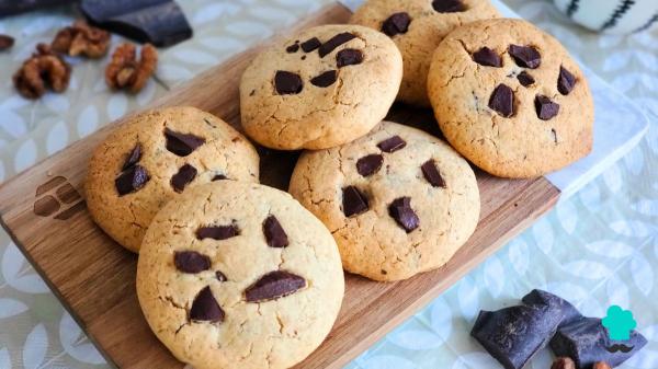 Receta de Cookies americanas sin gluten: el truco definitivo para que queden tiernas por dentro y crujientes por fuera - Paso 8