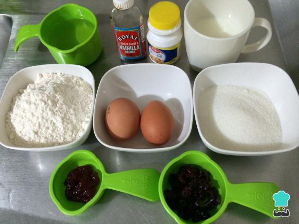 Receta de Cupcakes rellenos de mermelada - Paso 1