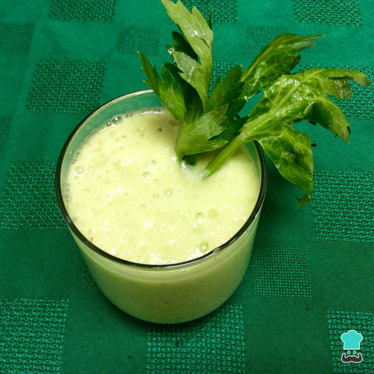 Jugo verde con piña