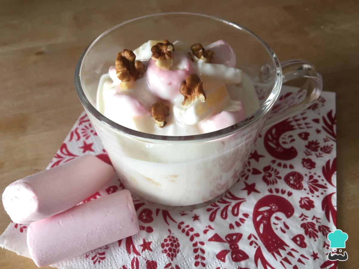 Receta de Ensalada navideña de manzana y bombones (o malvaviscos)