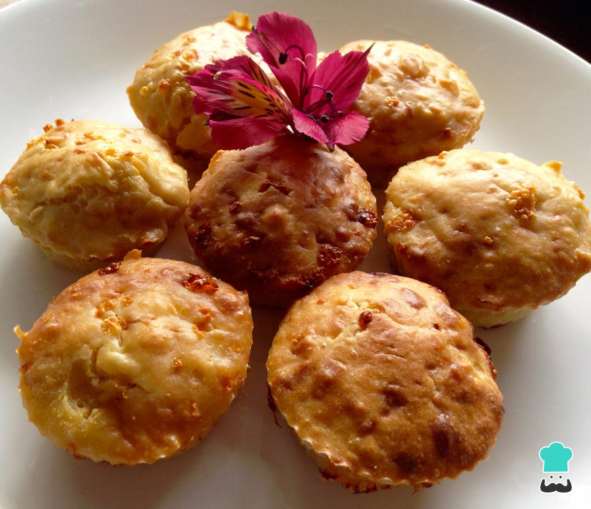 Receta de Muffins salados de queso