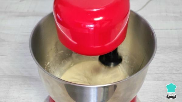 Receta de Tarta de zanahoria sin horno: el carrot cake más fácil y delicioso hecho en sartén - Paso 1