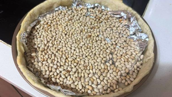 Receta de Quiche Lorraine: la clásica tarta salada francesa fácil y muy cremosa - Paso 2