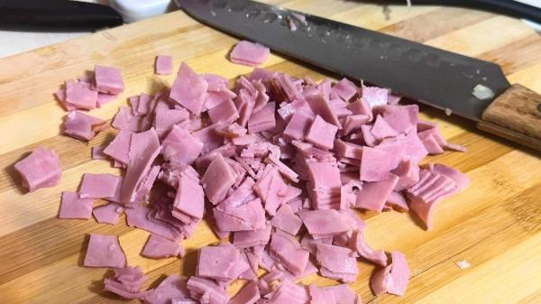 Receta de Quiche Lorraine: la clásica tarta salada francesa fácil y muy cremosa - Paso 5