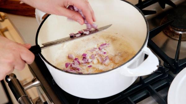 Investigadores del CSIC descubren que el ajo, la cebolla y el puerro podrían ayudar a conservar la fuerza muscular al envejecer - ¿Crudos o cocinados? La clave para aprovechar sus beneficios
