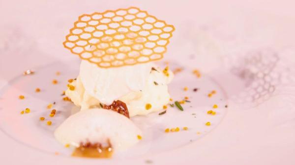 Camilla, ganadora de ‘MasterChef 14’, sorprende con su postre final: reinventa el mel i mató catalán con helado de leche de oveja