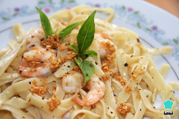 Receta de Thermomix: Espaguetis con Gambas y fumet
