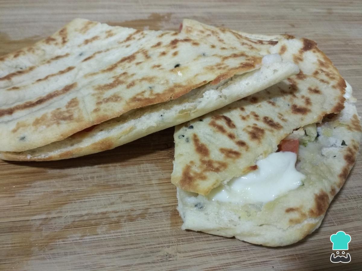 Receta de Pan pita relleno vegetariano