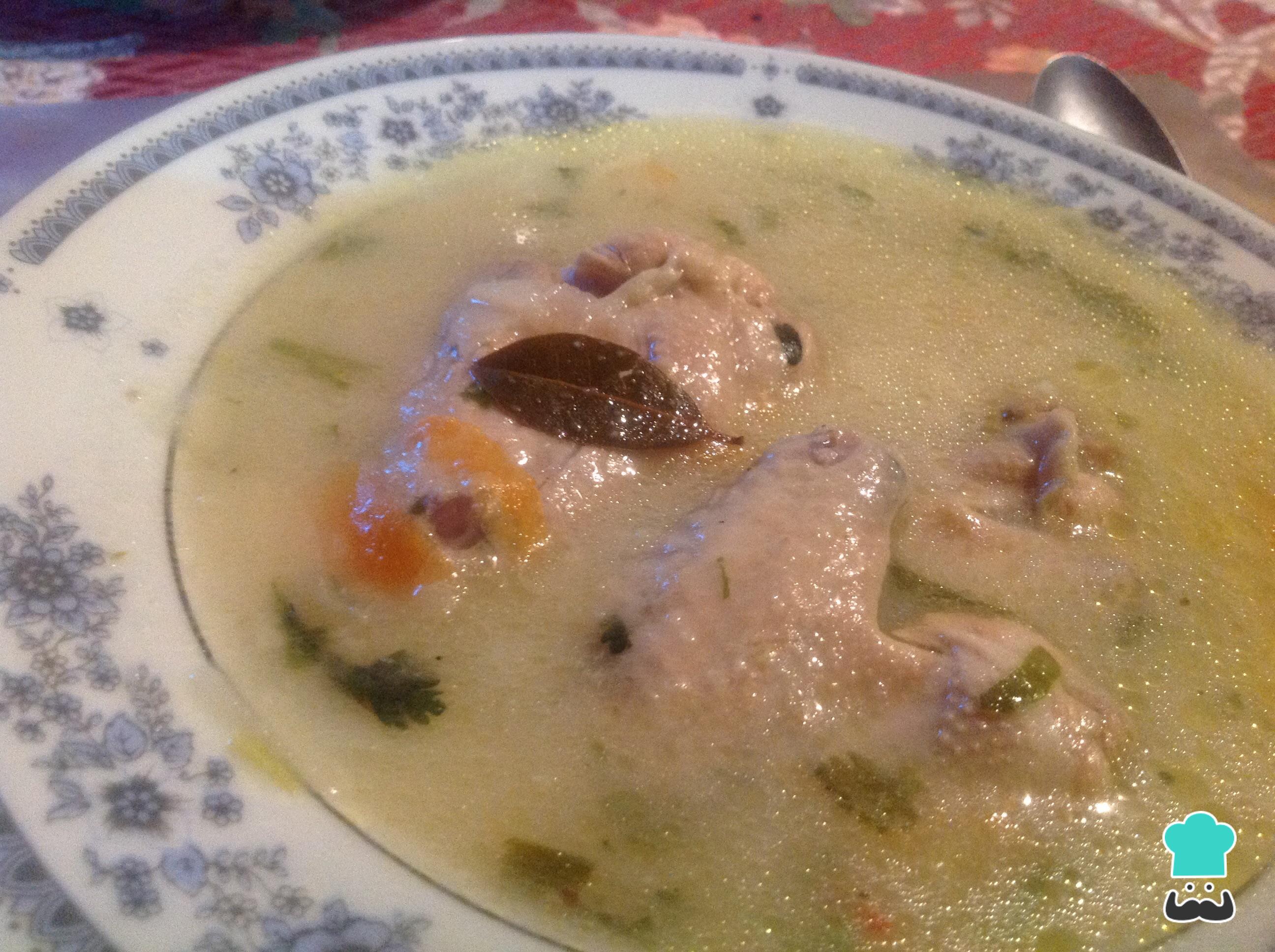 Sopa de alitas de pollo - Fácil