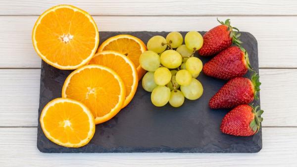 Fresas, uvas y naranjas encabezan la lista de frutas con más pesticidas, según un informe europeo - Por qué las fresas, uvas y naranjas acumulan más residuos de pesticidas