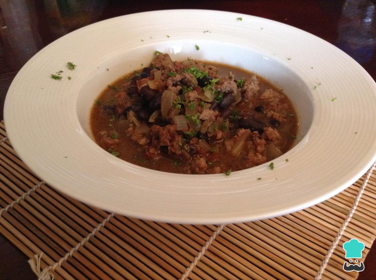 Receta de Guiso de frijoles negros con carne