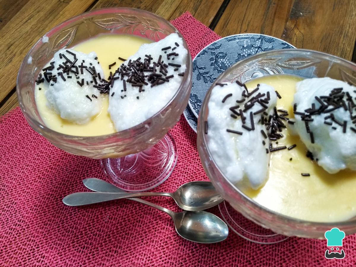 Receta de Huevos nevados