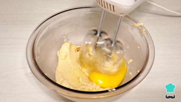 Receta de Las Crumbl Cookies de Oreo más virales y fáciles de hacer - Paso 2