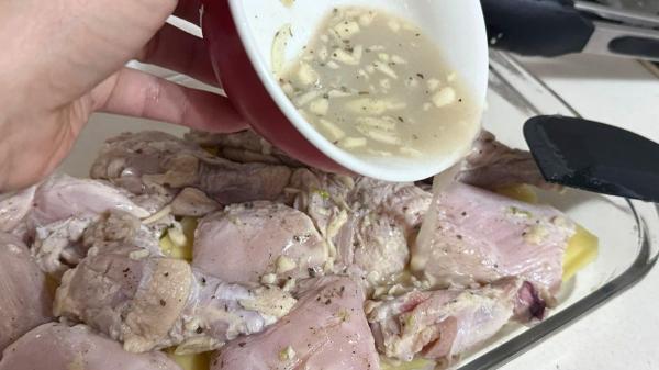 Receta de Pollo al limón de la abuela: jugoso, tierno y lleno de sabor - Paso 5