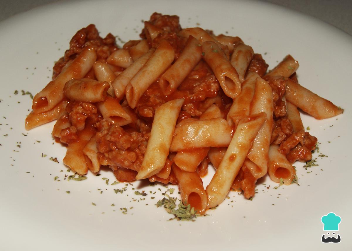 Receta de Macarrones con carne y tomate