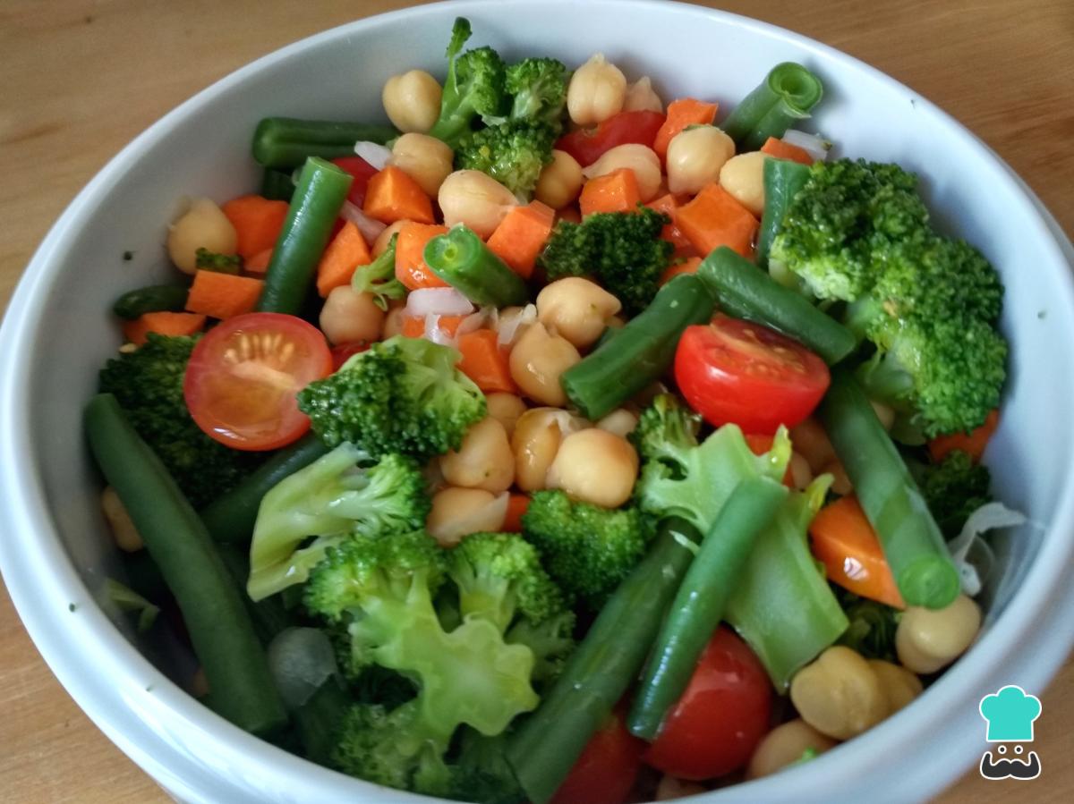 Receta de Ensalada de garbanzos vegana
