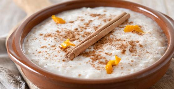 Los cocineros asturianos coinciden: “El arroz con leche más cremoso se hace con arroz cocido en agua y el azúcar se añade al final”