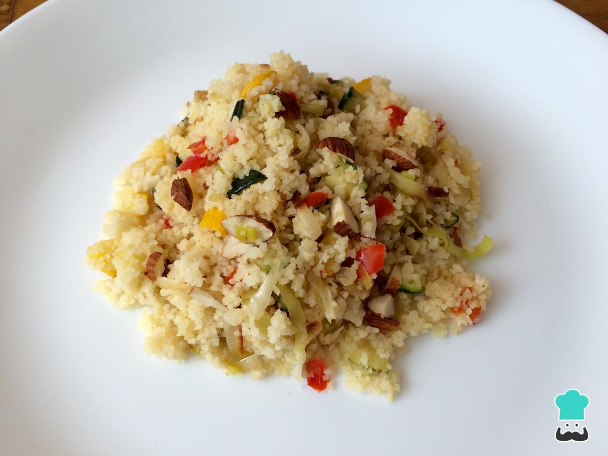 Receta de Cuscús con verduras y frutos secos
