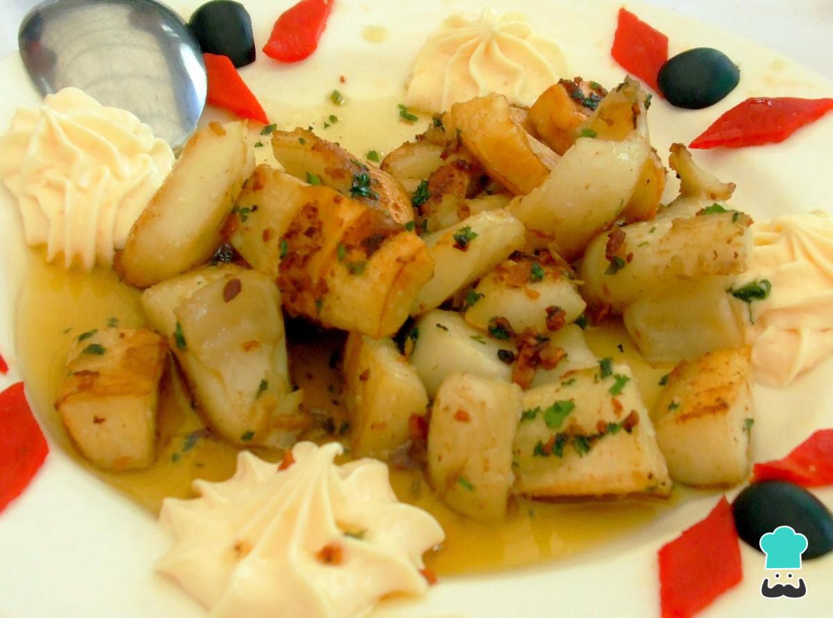 Receta de Sepia con patatas y alioli
