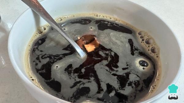 Receta de El tiramisú de Lotus más cremoso: un postre fácil y sin horno para sorprender - Paso 1