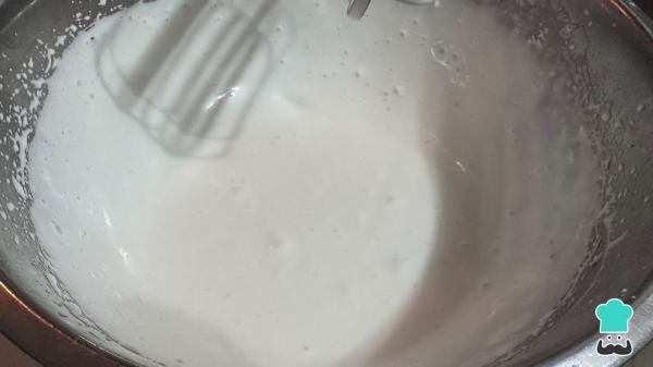 Receta de El tiramisú de Lotus más cremoso: un postre fácil y sin horno para sorprender - Paso 2