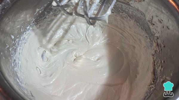 Receta de El tiramisú de Lotus más cremoso: un postre fácil y sin horno para sorprender - Paso 4