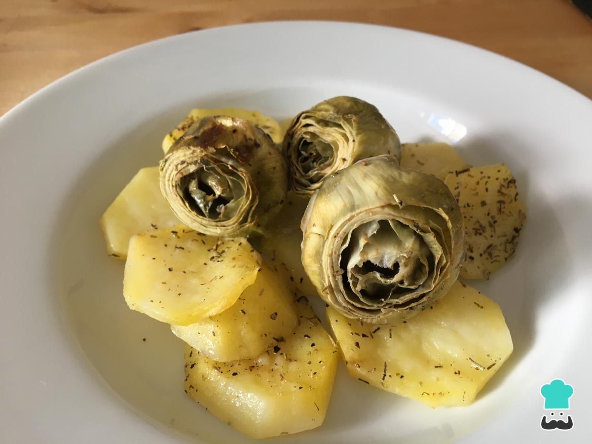 Receta de Alcachofas al horno con patatas