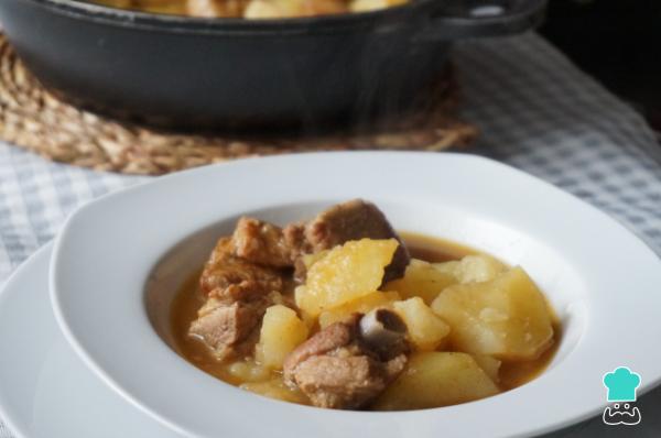 Receta de Patatas con costillas adobadas de la abuela - Paso 7