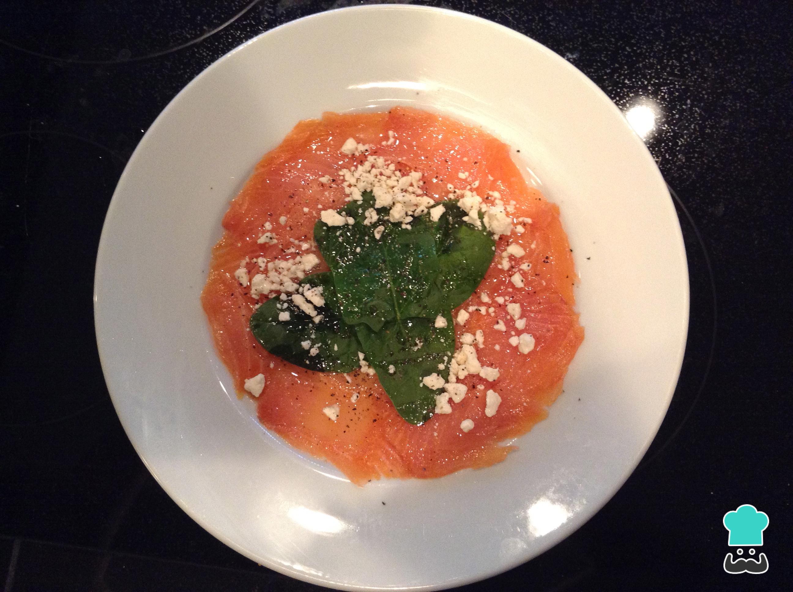 Carpaccio de salmón ahumado