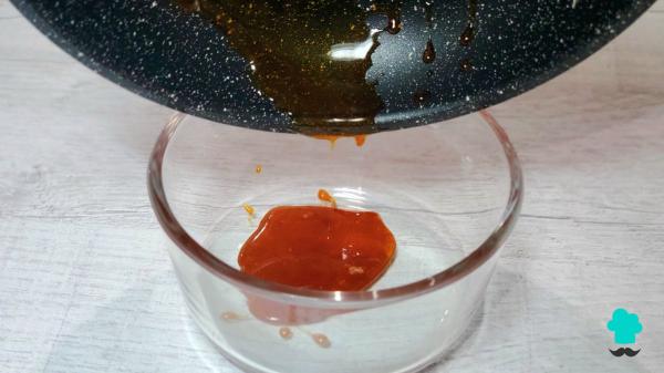 Receta de Flan de galletas de la abuela: el postre tradicional que solo necesita 4 ingredientes - Paso 2