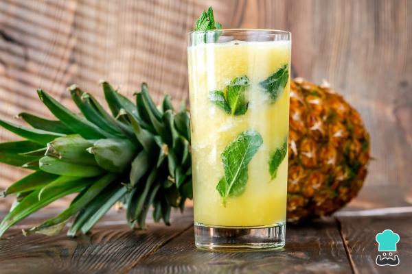 Jugos para el mal aliento estomacal - Jugo de piña, jengibre y menta