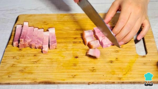 Receta de Ñoquis a la carbonara, el plato italiano que siempre sale bien - Paso 1