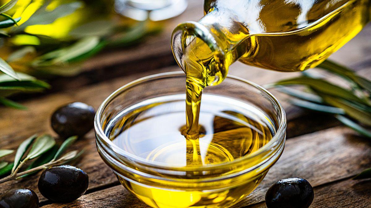Científicos españoles lo confirman: este es el mejor aceite de oliva para cuidar el cerebro y el intestino