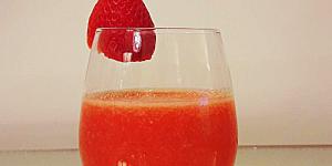 Gazpacho de fresas y tomate