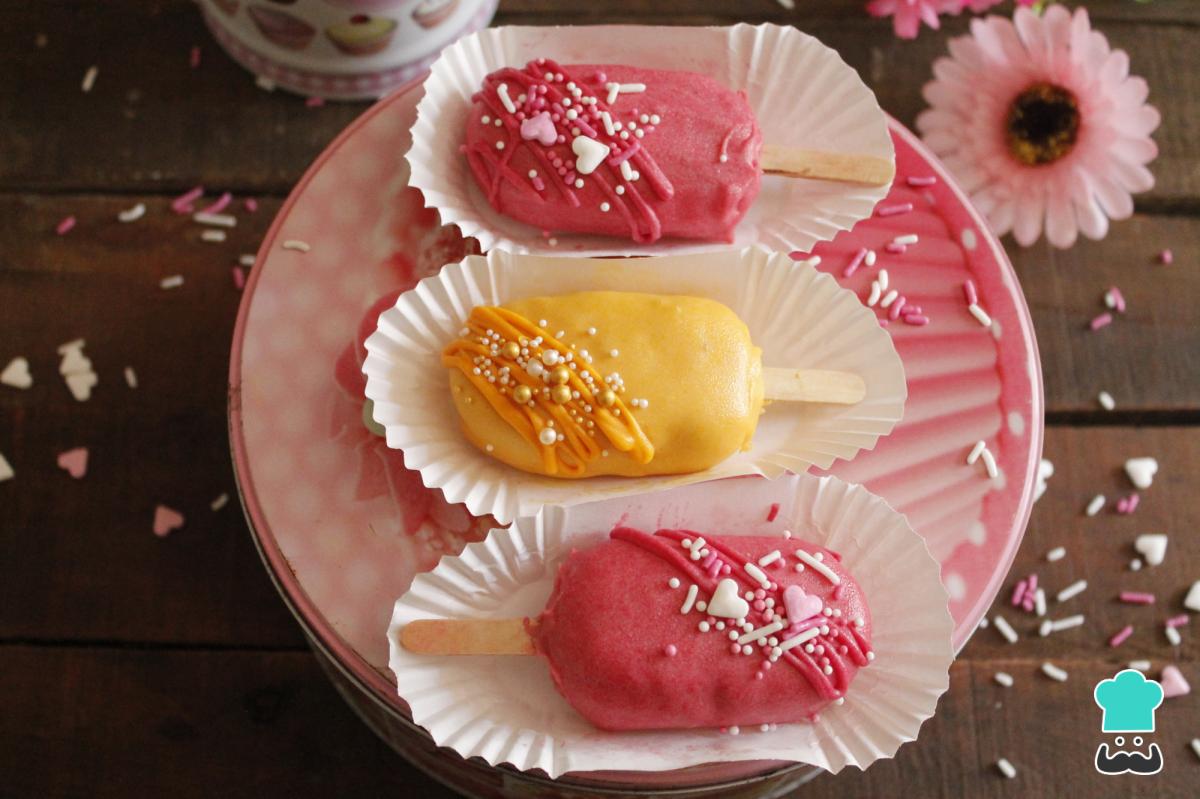 Receta de Cakesicles o paletas de pastel
