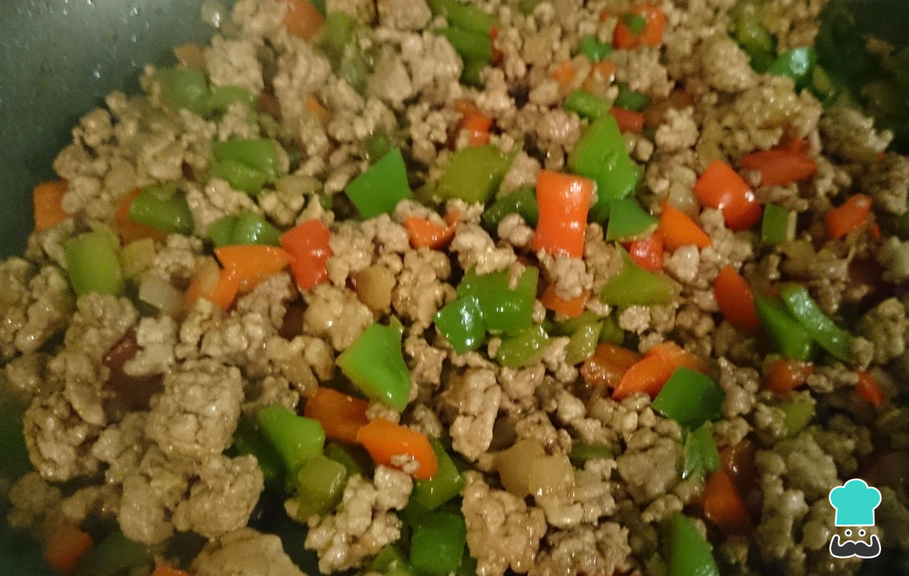 Burritos mexicanos de carne picada ¡Receta original muy fácil!