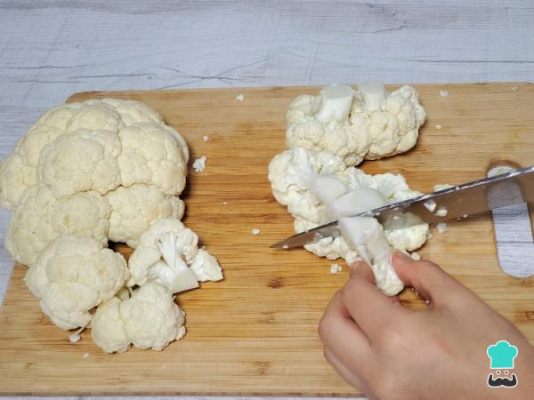 Receta de Coliflor con bechamel y bacon - Paso 1