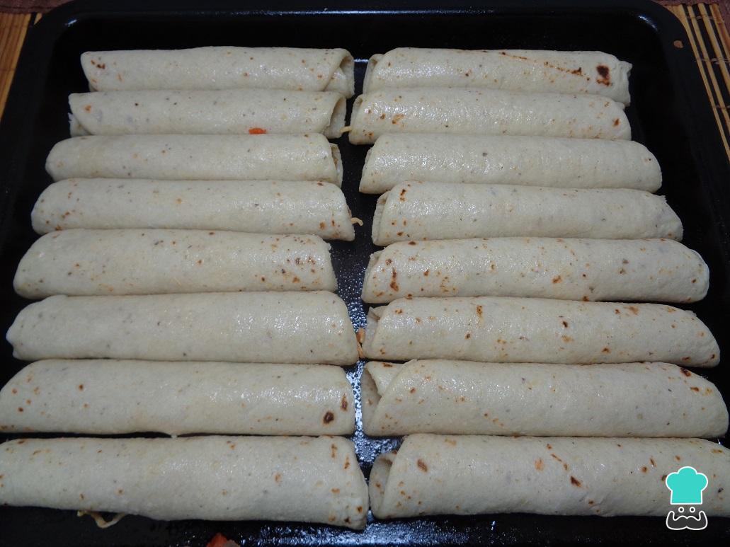 Flautas de pollo horneadas Fácil