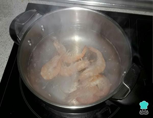 Receta de Ensaladilla rusa con gambas - Paso 2