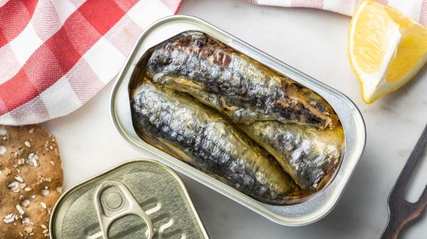 Los expertos coinciden: “Comer sardinas en lata 2 o 3 veces a la semana es lo mejor que puedes hacer por tu cerebro y corazón”