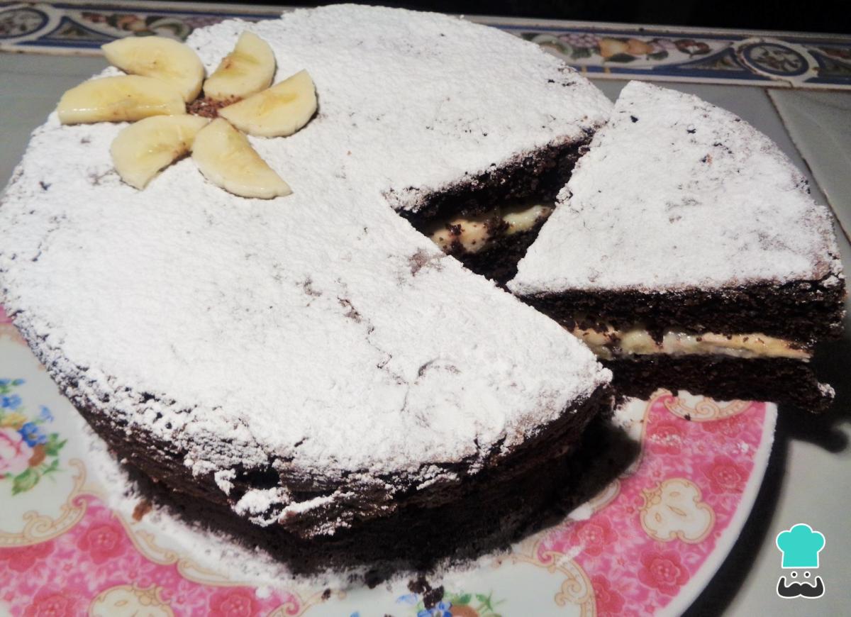 Receta de Pastel de chocolate con relleno de plátano