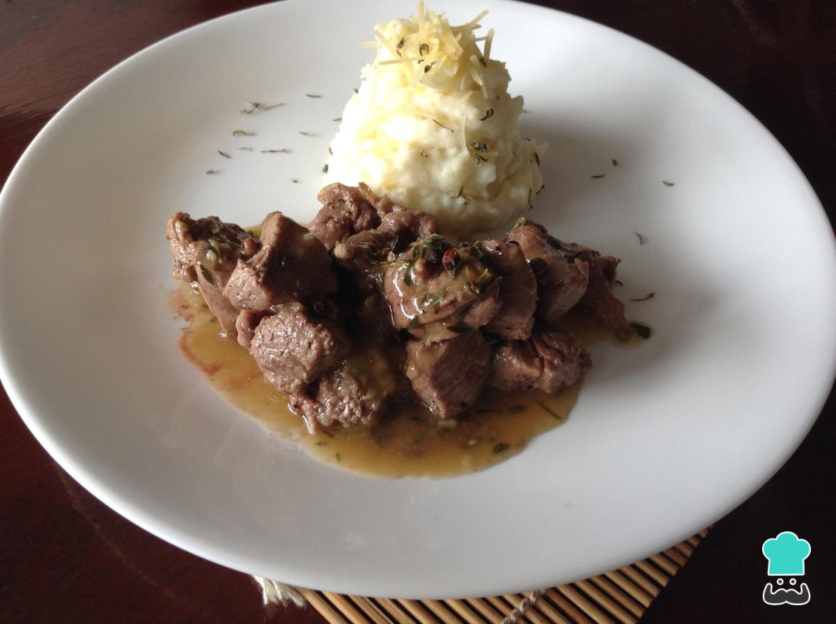 Receta de Lomo a la pimienta con papas
