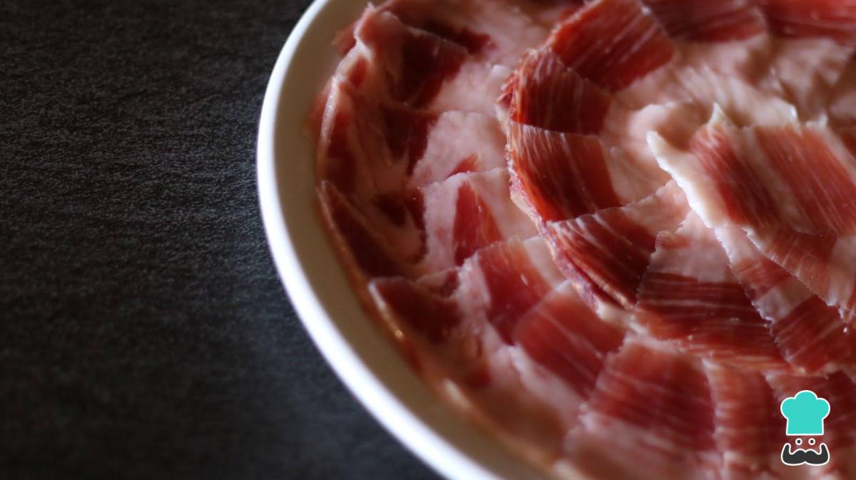 Comprar jamón ibérico online: La tendencia gastronómica que gana terreno en España